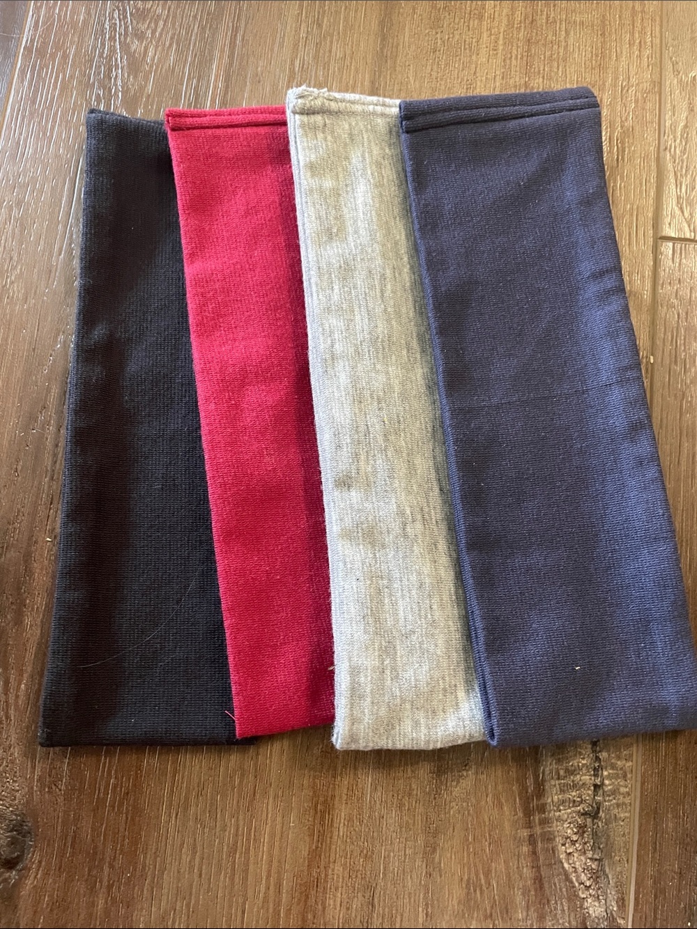 4 Scunci Fabric Headwraps